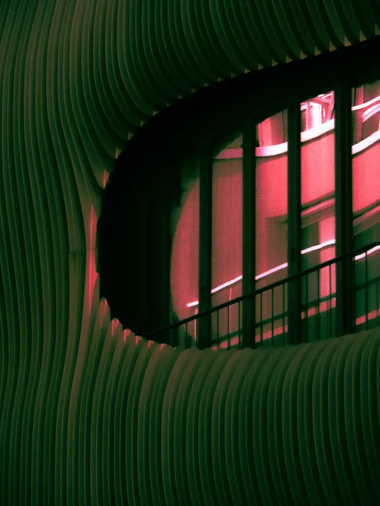Berliner Streets: green red grain5