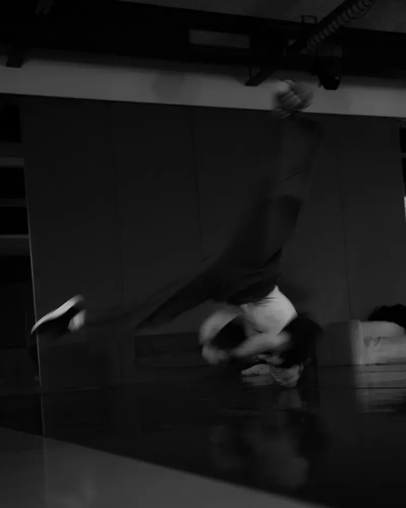Breakdance: muehle slow shutter