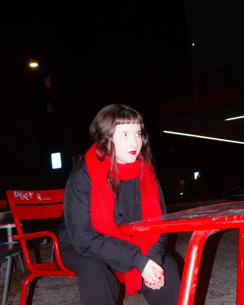 Creative Portrait: roter schal migros