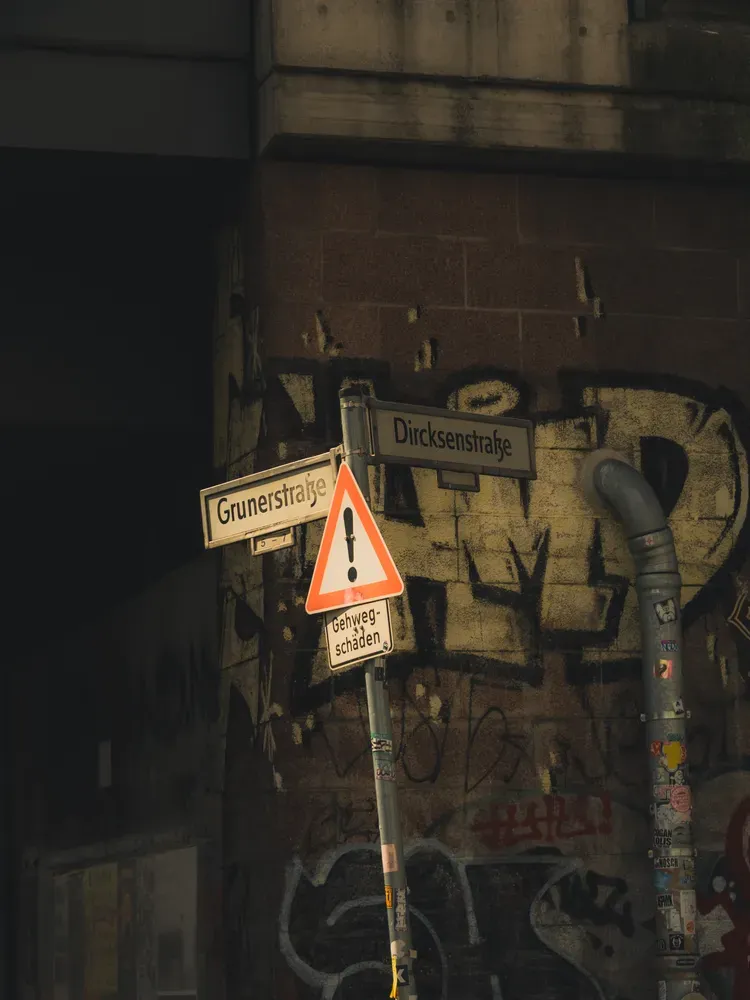 Berliner Streets: strassenschild