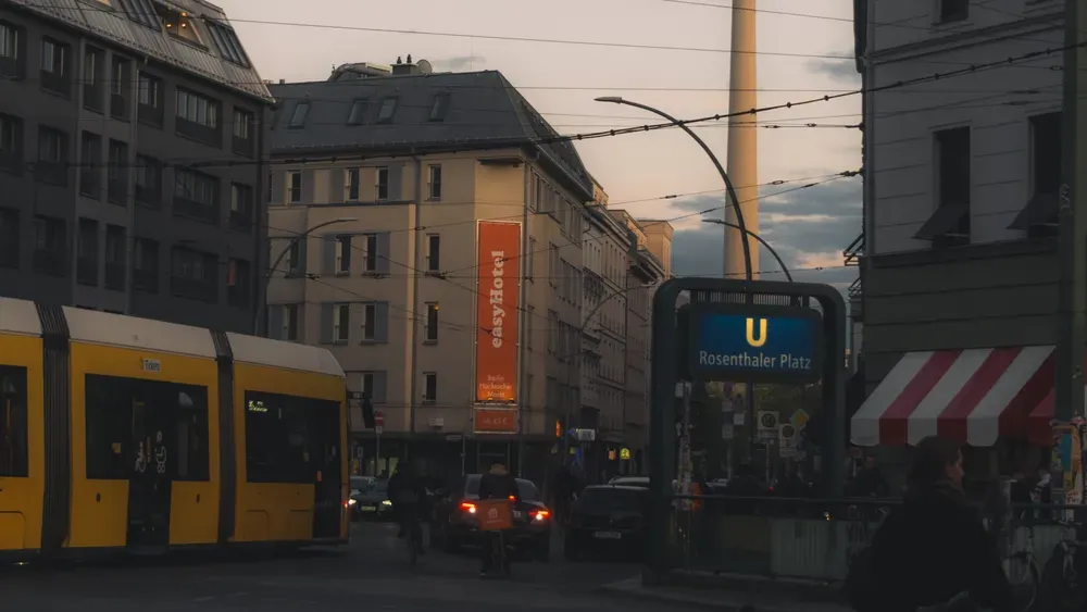 Berliner Streets: street