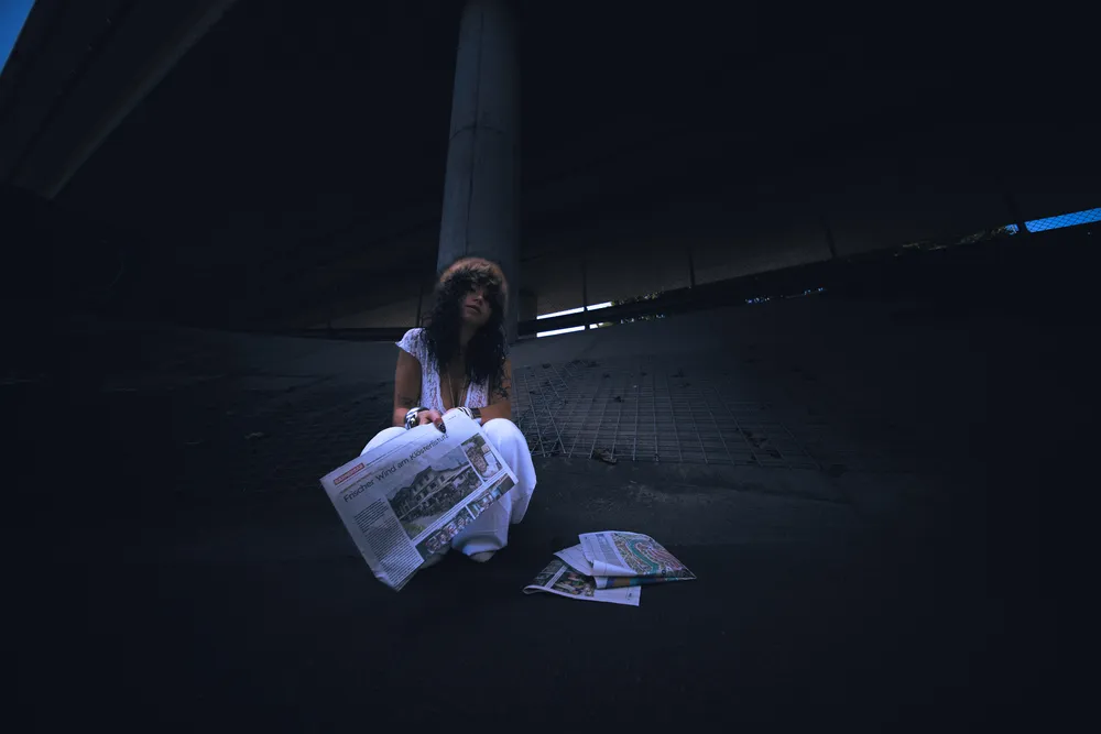 zoe-quer-zeitung-gitter