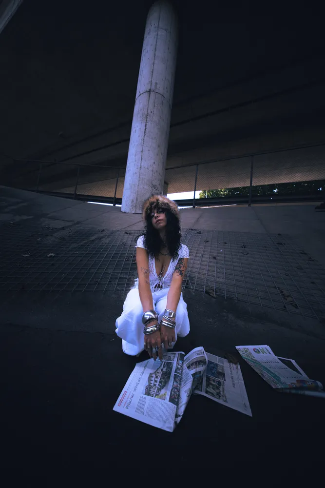 zoe-verzerrt-zeitungen